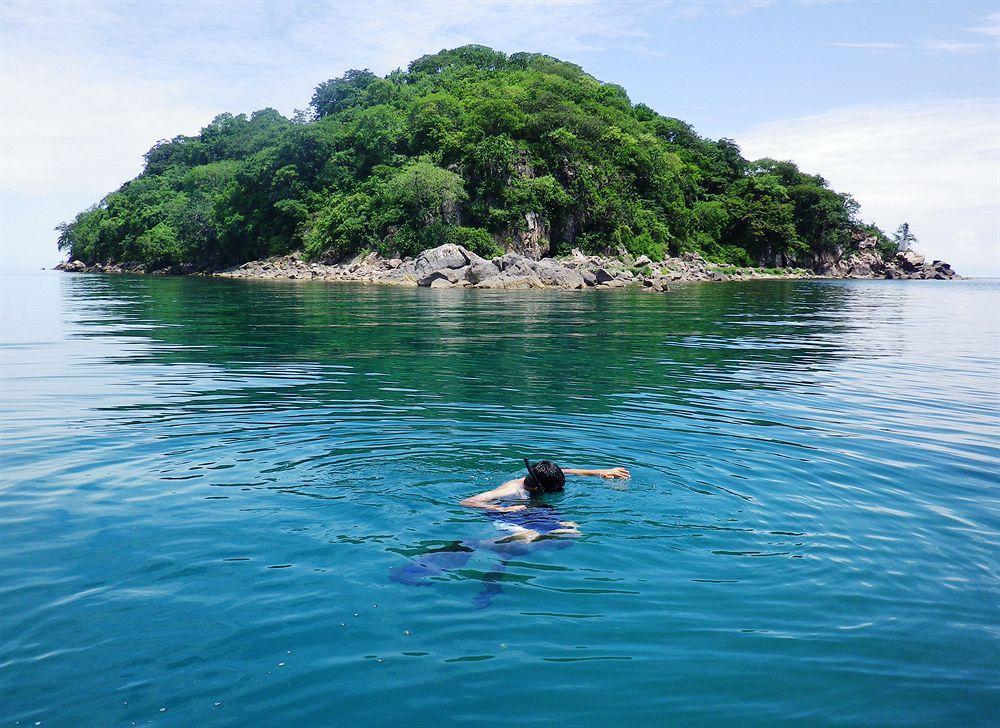 Blue Zebra Island Lodge Senga Екстериор снимка