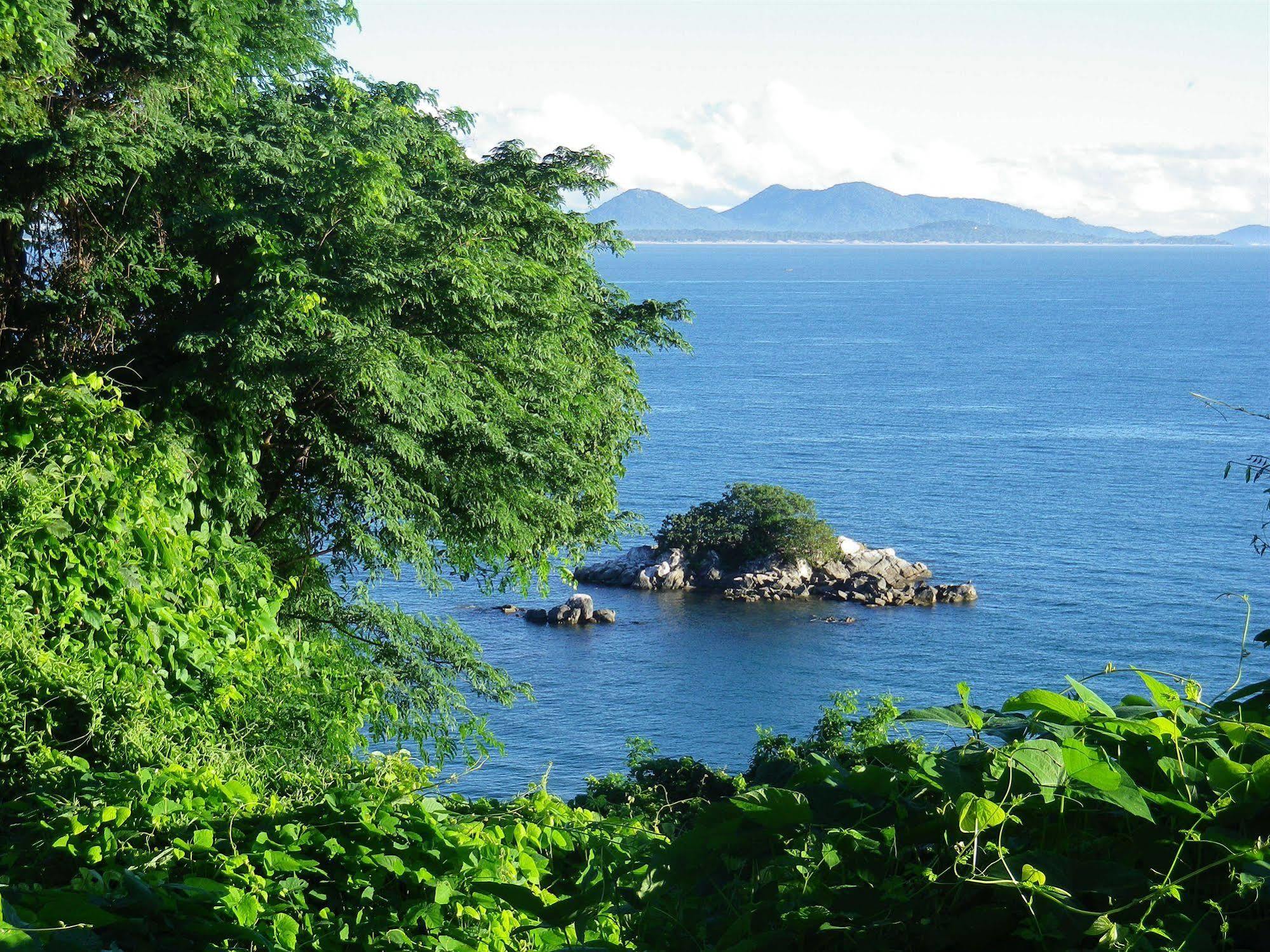 Blue Zebra Island Lodge Senga Екстериор снимка