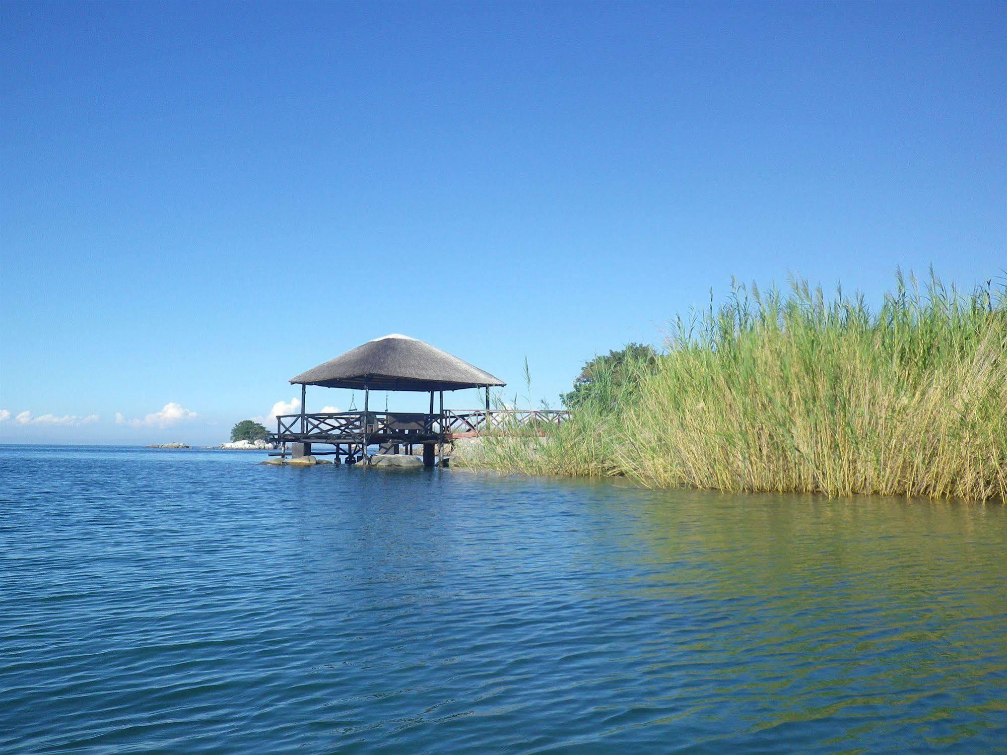 Blue Zebra Island Lodge Senga Екстериор снимка