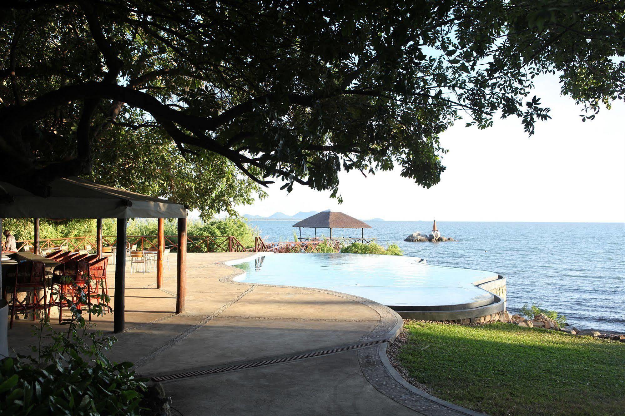 Blue Zebra Island Lodge Senga Екстериор снимка